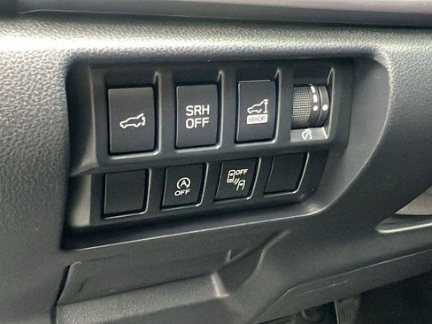 Used 2023 Subaru Forester Premium AWD/4WD image 12