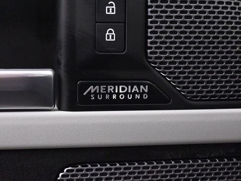 Used 2023 Land Rover Defender 110 X-Dynamic SE AWD/4WD image 41