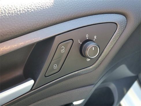 Used 2019 Volkswagen GTI SE image 14