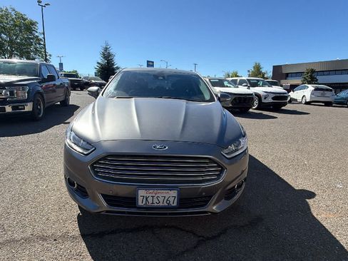 Used 2014 Ford Fusion Titanium FWD image 2