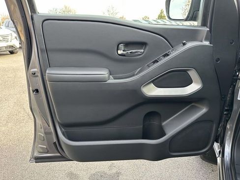 New 2026 Nissan Frontier SV w/ Tow Package image 14