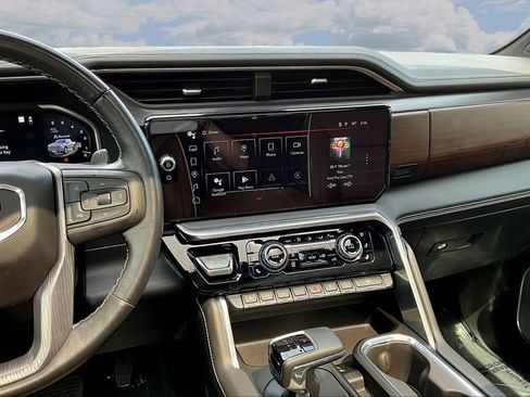 Used 2023 GMC Sierra 1500 Denali Ultimate AWD/4WD image 12