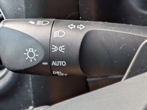 Used 2017 Toyota Corolla SE FWD image 16