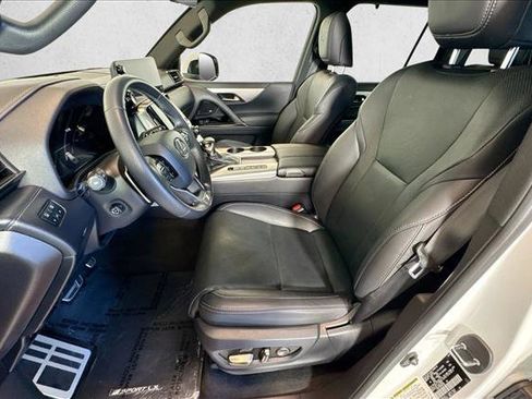 Used 2024 Lexus LX 600 F Sport AWD/4WD image 18