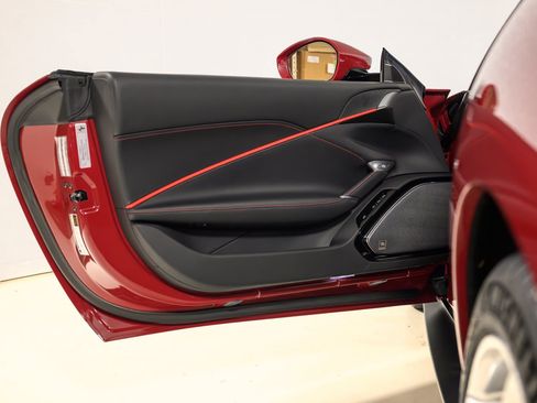 Certified 2022 Ferrari Roma RWD image 16