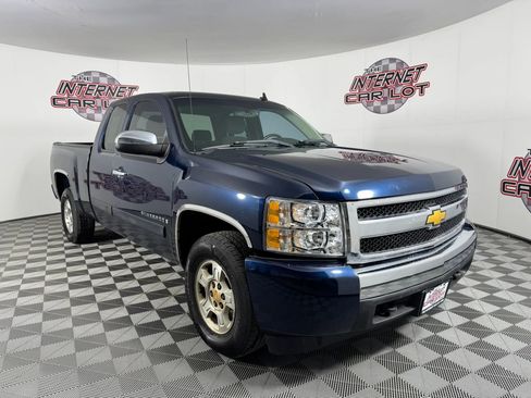 Used 2008 Chevrolet Silverado 1500 LT w/ Power Pack Plus AWD/4WD image 9