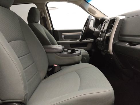 Used 2017 RAM 1500 Classic SLT image 21