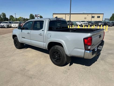 Used 2019 Toyota Tacoma SR5 AWD/4WD image 29