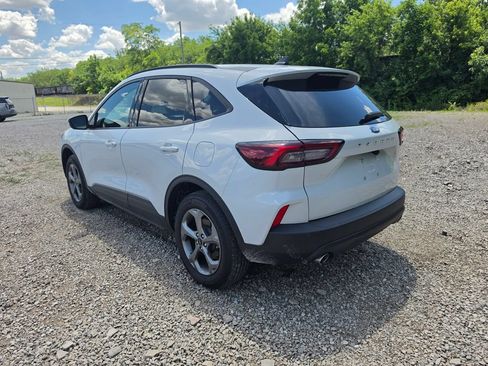 Used 2025 Ford Escape ST-Line Select AWD/4WD image 7