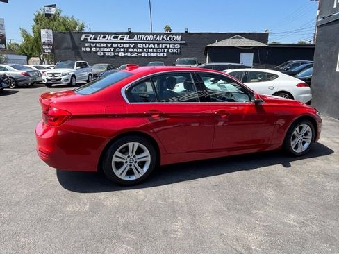 Used 2017 BMW 330i Sedan RWD image 26