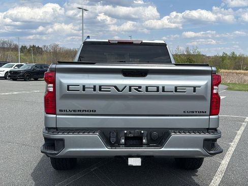 Used 2023 Chevrolet Silverado 1500 Custom AWD/4WD image 8