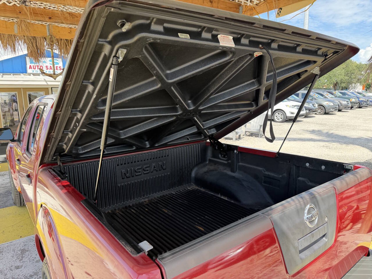 Used 2011 Nissan Frontier S RWD image 7