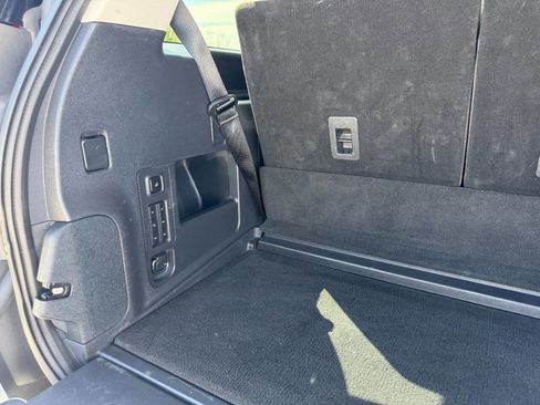 Used 2025 Ford Expedition Active AWD/4WD image 30