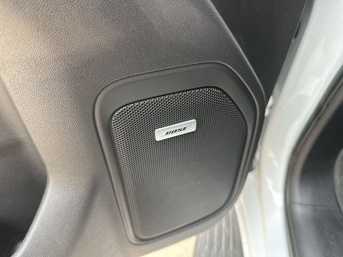 Used 2019 GMC Sierra 1500 SLT w/ SLT Premium Plus Package image 9