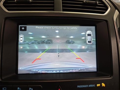 Used 2018 Ford Explorer Platinum image 26