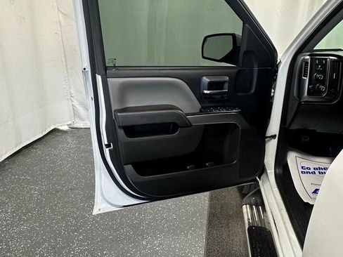 Used 2017 Chevrolet Silverado 1500 LT w/ All Star Edition image 8