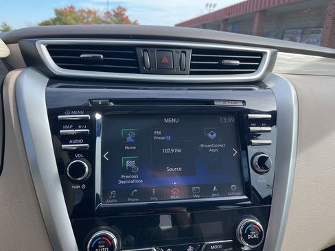 Used 2017 Nissan Murano SV image 68