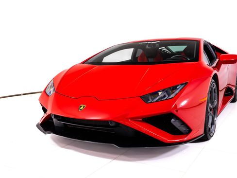 Used 2021 Lamborghini Huracan EVO RWD image 9