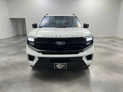 Used 2025 Ford Expedition Max Active image 2