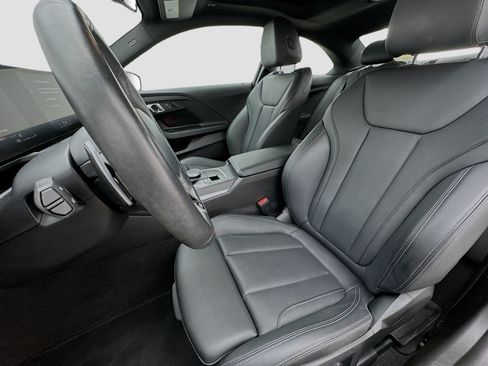 Used 2025 BMW 230i Coupe w/ M Sport Package RWD image 13