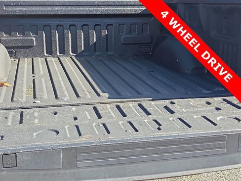 Used 2022 Ford F150 Lariat image 9