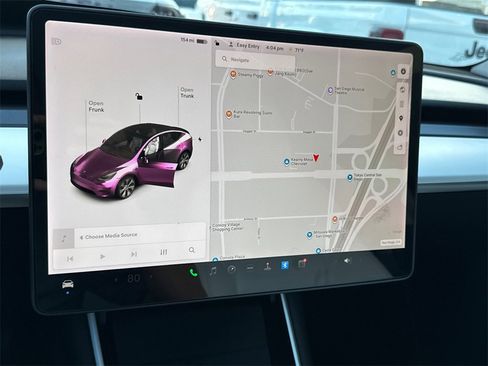 Used 2021 Tesla Model Y 2WD image 24