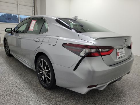 Certified 2024 Toyota Camry SE FWD image 6