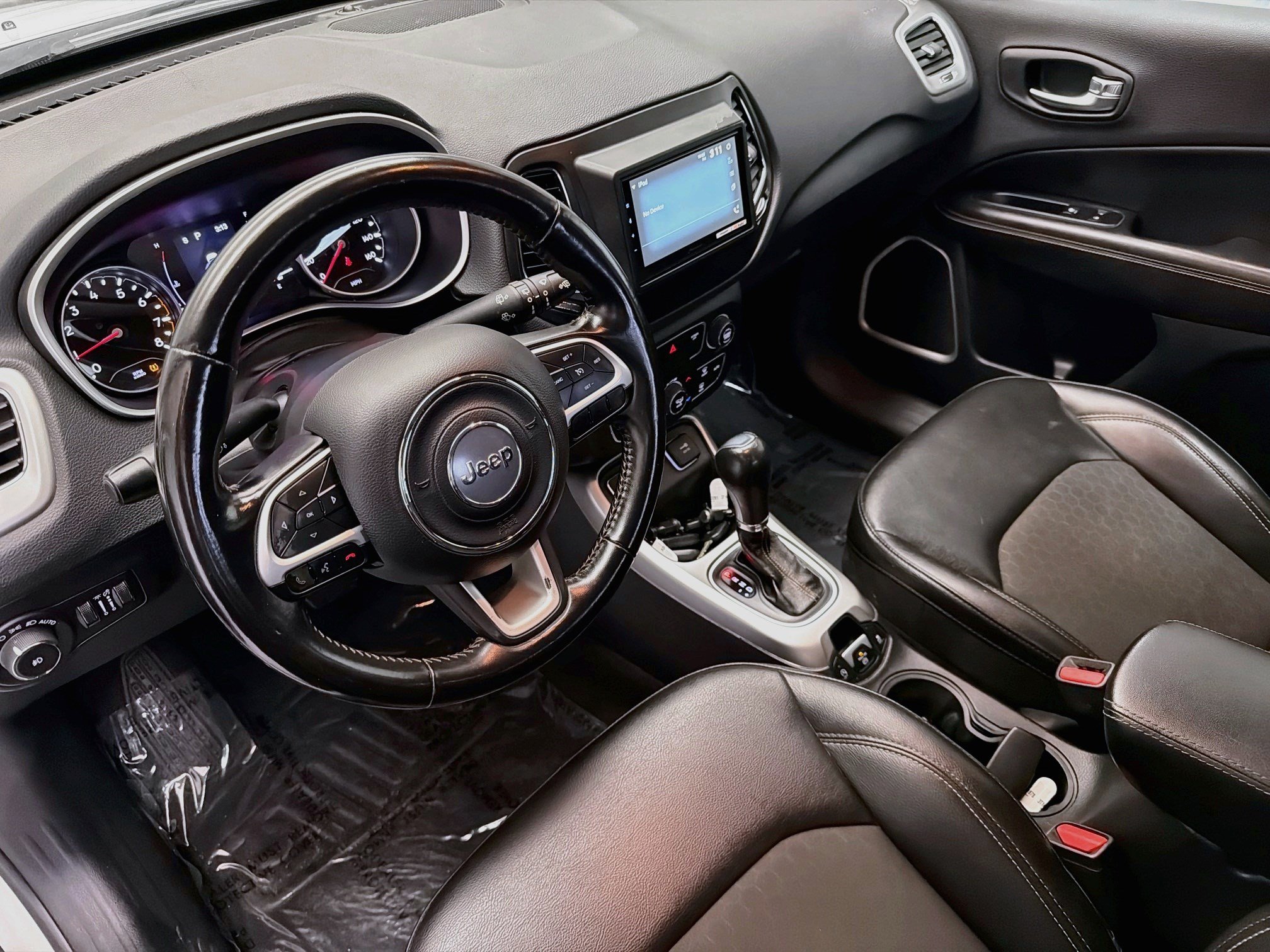 Used 2020 Jeep Compass Latitude FWD image 7