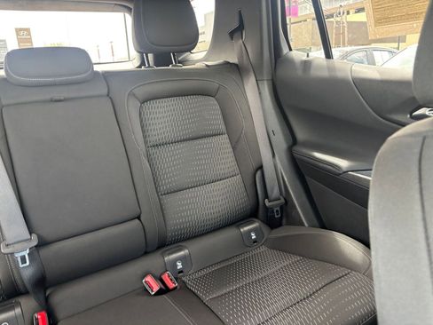 Used 2025 Chevrolet Equinox LT FWD image 38