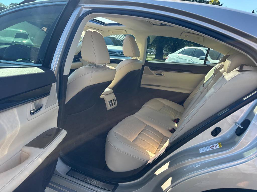 Used 2016 Lexus ES 350 FWD image 7