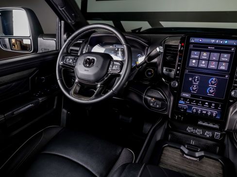 Used 2025 RAM 2500 Limited image 6