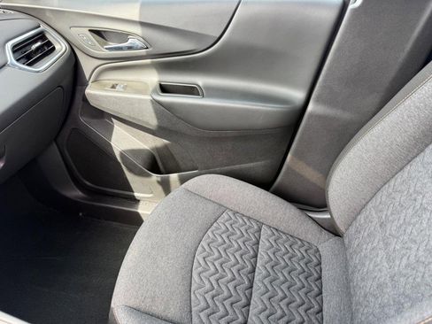 Used 2024 Chevrolet Equinox LT image 20