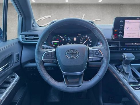 Used 2024 Toyota Sienna XSE image 21