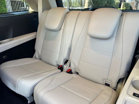 Certified 2024 Mercedes-Benz GLS 450 4MATIC image 15