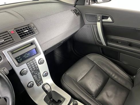 Used 2011 Volvo C70 T5 w/ Convenience Pkg image 28