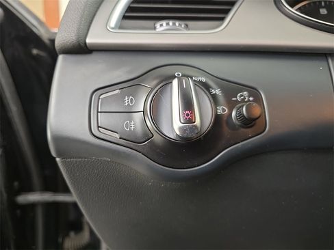 Used 2014 Audi A4 Premium w/ Lighting Package image 27