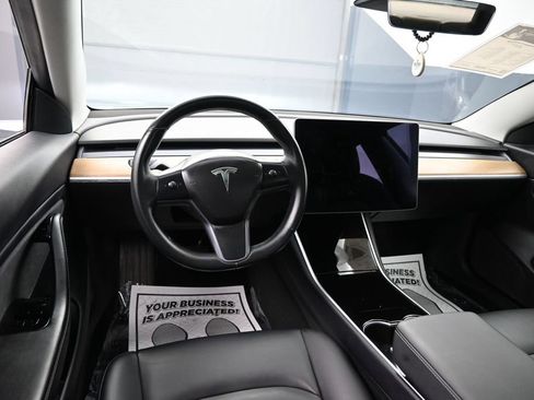 Used 2018 Tesla Model 3 Long Range RWD image 22