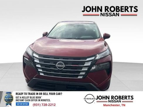 Certified 2026 Nissan Rogue SV FWD image 7