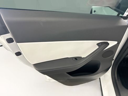 Used 2022 Tesla Model Y Performance AWD/4WD image 28