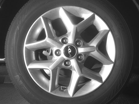 Used 2025 Kia Soul LX w/ LX Technology Package FWD image 15