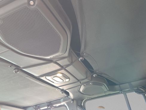 Used 2021 Jeep Wrangler Unlimited Rubicon image 9