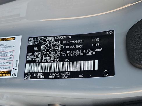 Used 2026 Lexus GX 550 w/ Accessory Package (2T) AWD/4WD image 28