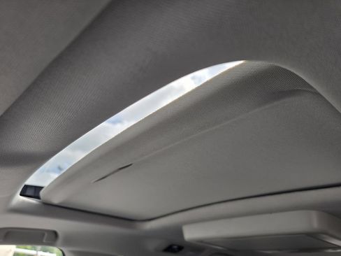 Used 2025 Honda Odyssey Elite image 23