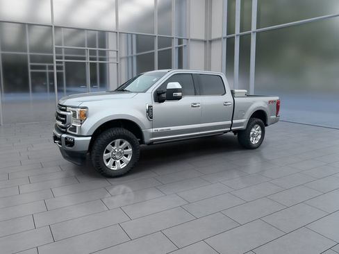 Used 2021 Ford F250 Platinum w/ FX4 Off-Road Package image 5