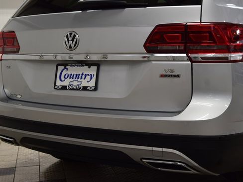 Used 2018 Volkswagen Atlas SE image 19