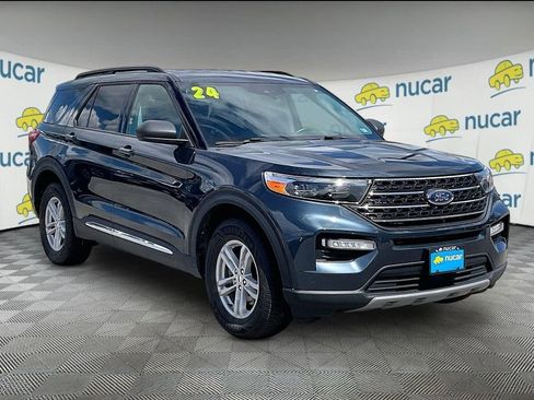 Used 2024 Ford Explorer XLT w/ Equipment Group 202A AWD/4WD image 1