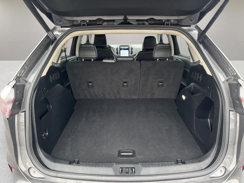 Used 2022 Ford Edge SEL w/ Convenience Package image 9