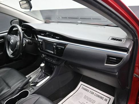 Used 2015 Toyota Corolla S Premium image 8