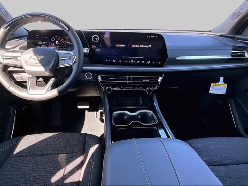 New 2026 Chevrolet Traverse LT w/ Enhanced Driving Package FWD image 6