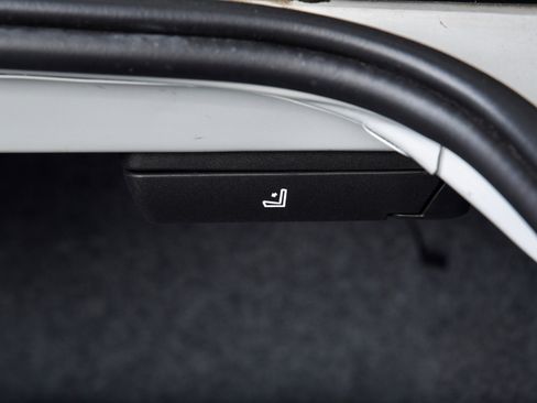 Used 2004 BMW M3 Coupe image 30